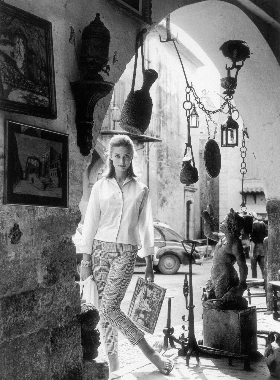 明星故事# 英国女星坦妮娅·玛蕾特,1941年出生,曾出演过《007之