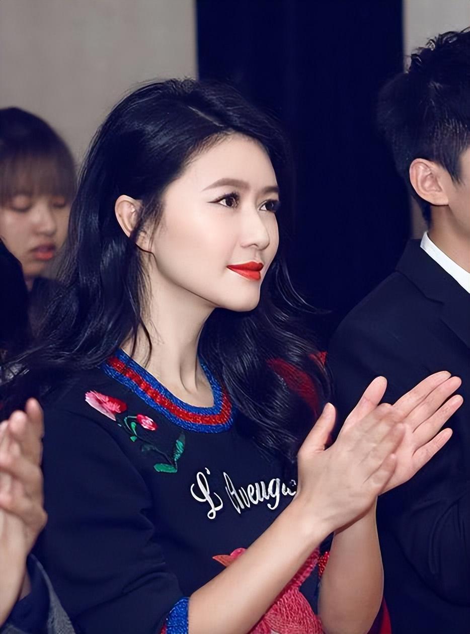 回顾田海蓉:丈夫病死狱中,留下130亿遗产,如今选择令人泪目