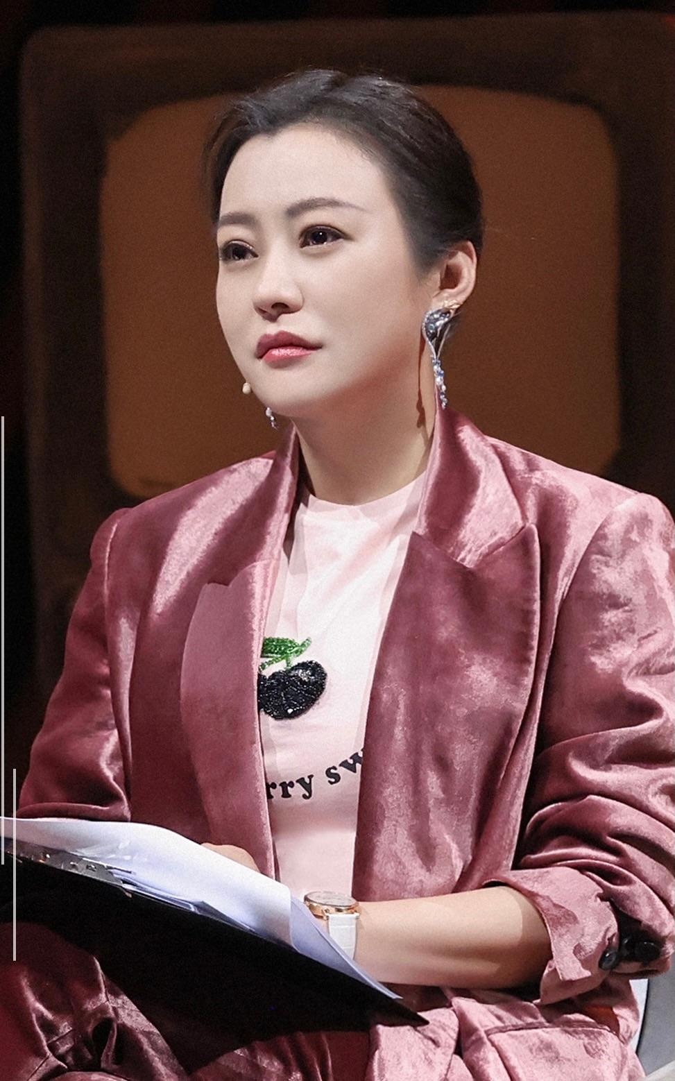 回顾郝蕾:爱情婚姻都有泪,带双胞胎儿子生活,离婚后和