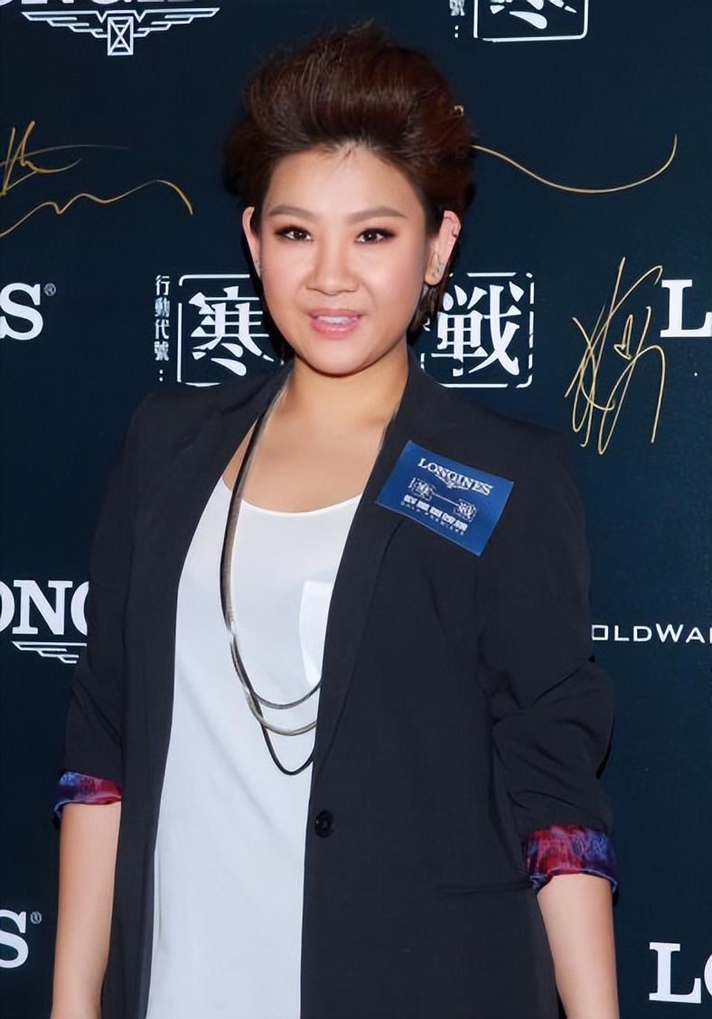 回顾郑欣宜:目睹父亲郑少秋移情,不想母亲的悲剧在自己身上重演