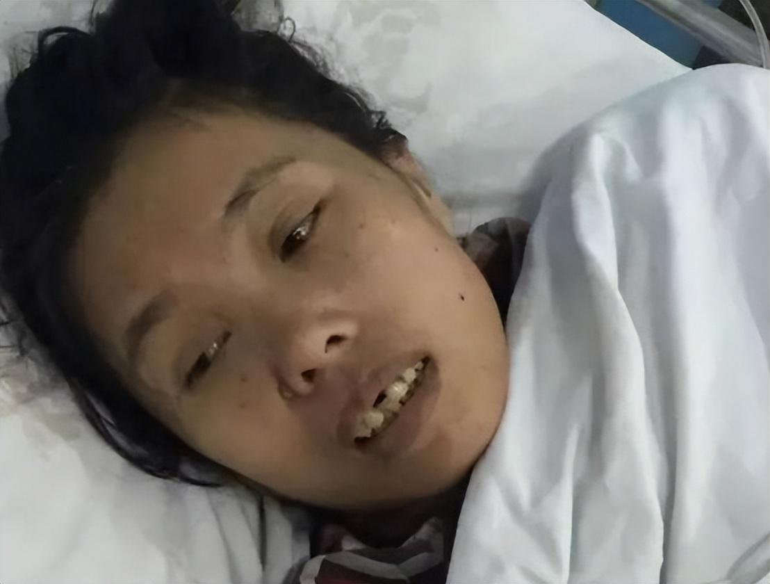 回顾女子患精神病,带俩孩子回娘家闭门不出,钻进被窝"睡半年"