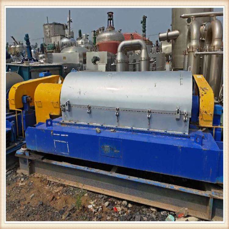 对离心机的整体结构进行加固和调整,减少振动和噪音的产生