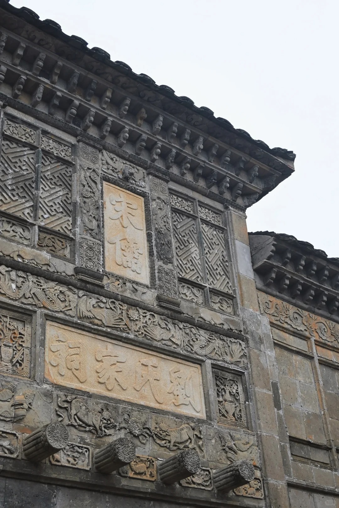 五夫古镇,这座位于福建省南平市武夷山市的明珠,宛如一位温婉的古代