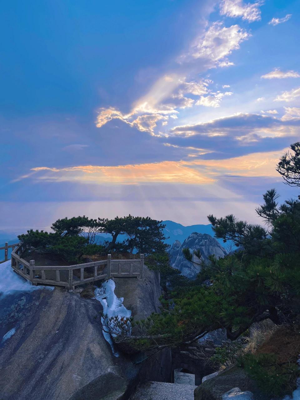 天柱山海拔图片