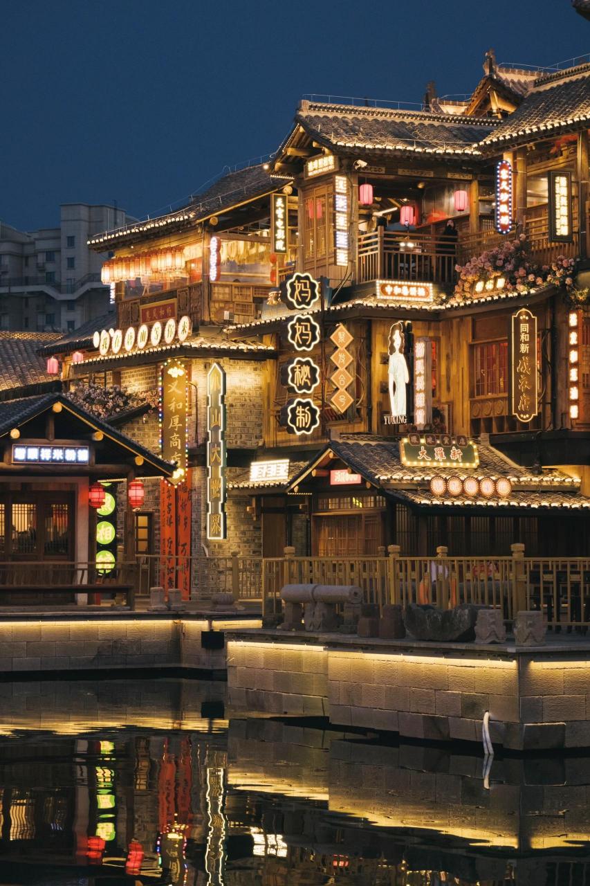 河头老街门票多少钱  关于交通,可选择游 3 直达河头老街,其晚班时间