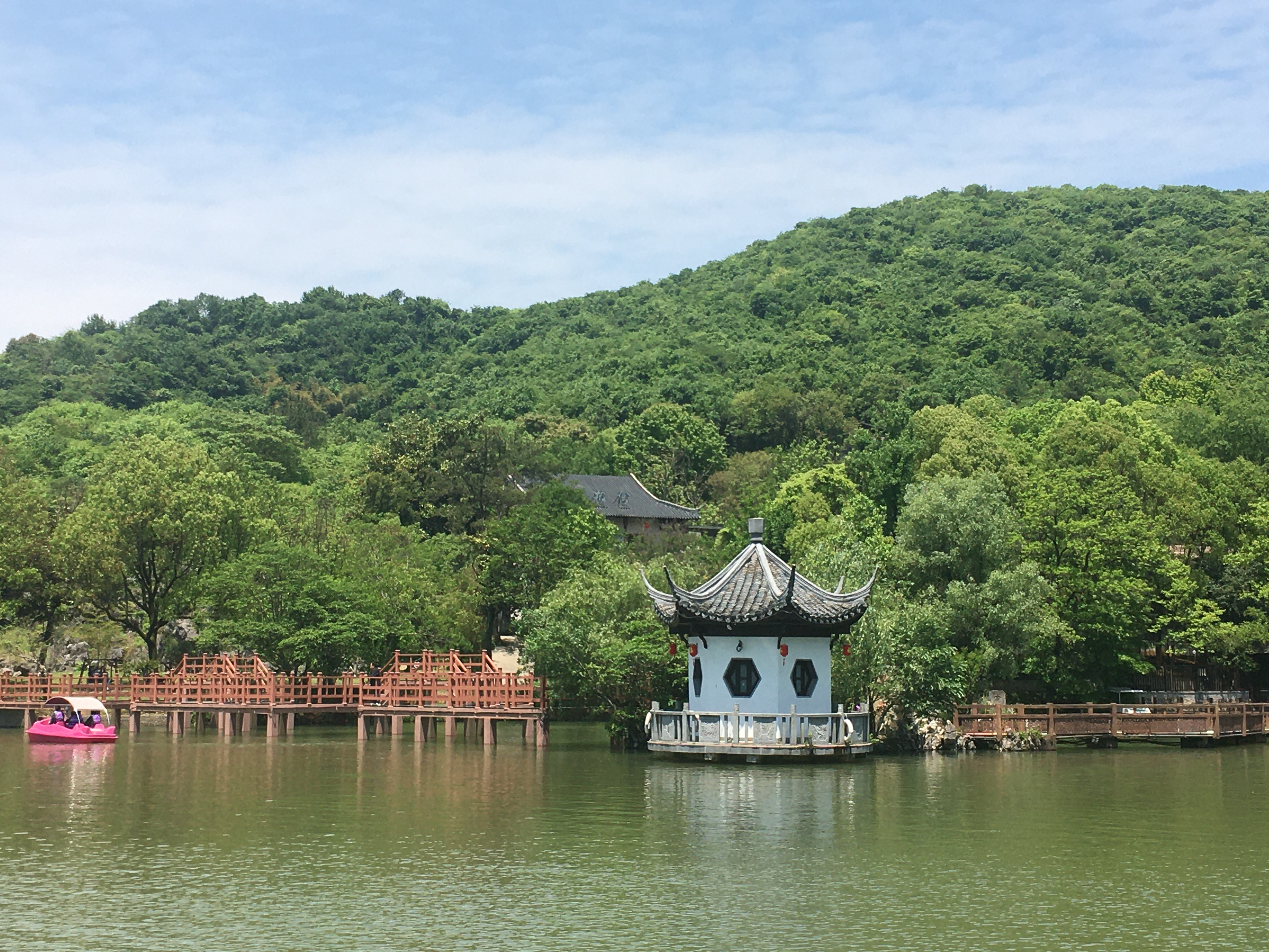 太极洞:古韵今风,奇景绝观