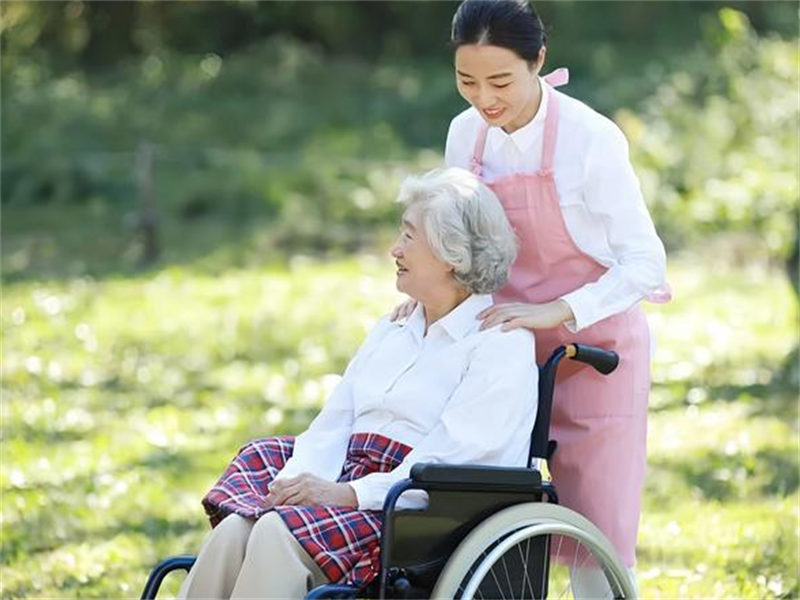 西安长安区月嫂-钟点工阿姨找谁-北郊东郊带孩子照顾老人保姆费用