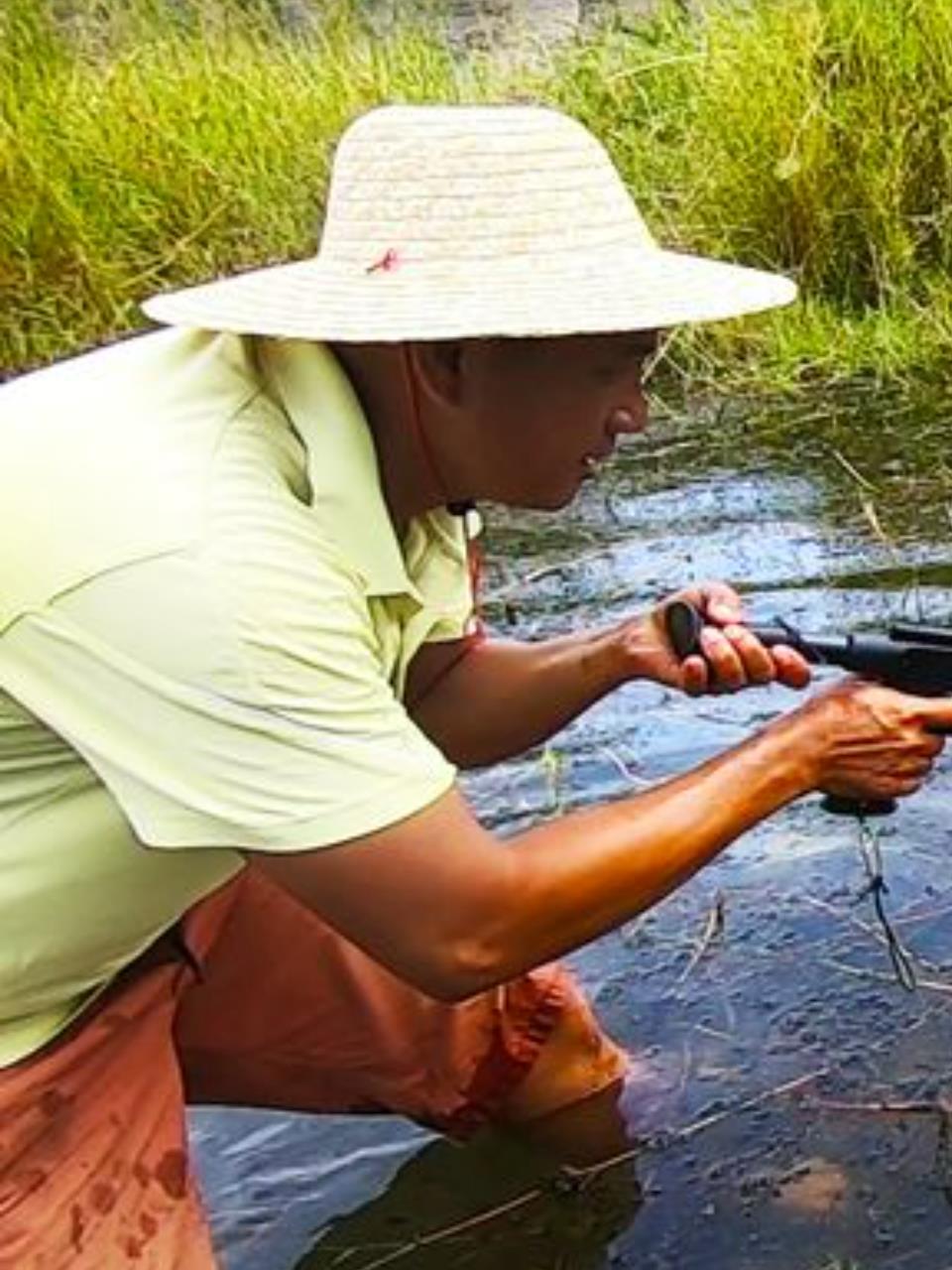阿斌尝试新鱼枪,意外收获两条大鱼!
