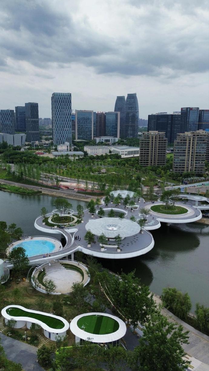 成都金融城三期莲花桥