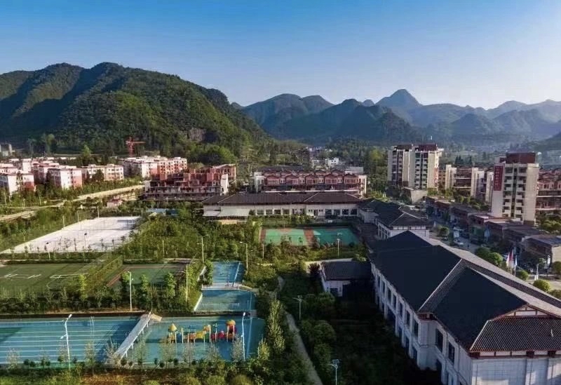 场镇上的高海拔避暑现房贵州桐梓九坝生态度假区总价13.8万起