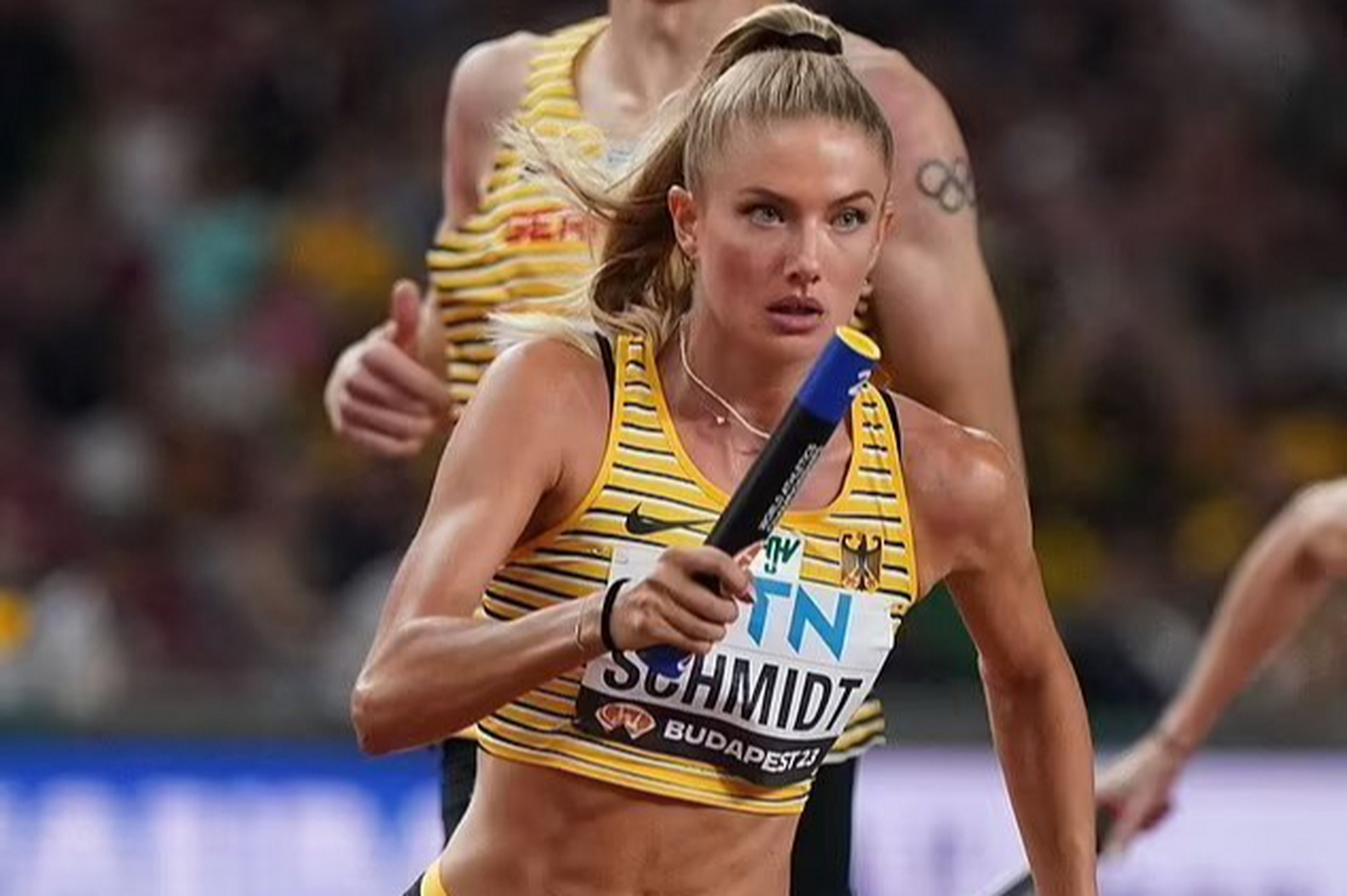 艾丽卡·施密特是德国田径运动员,主攻400米跑,被誉为"世界上最性感的