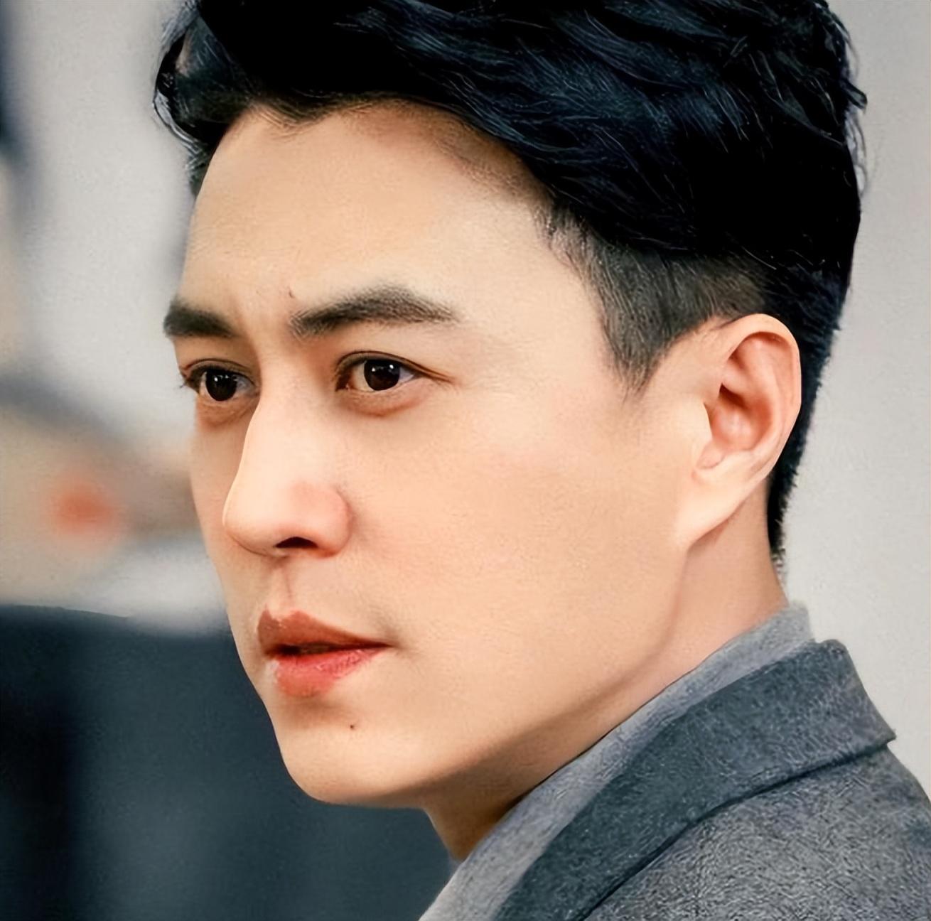 回顾:5位"越老越帅"的男星年轻其貌不扬,人过中年却儒雅帅气