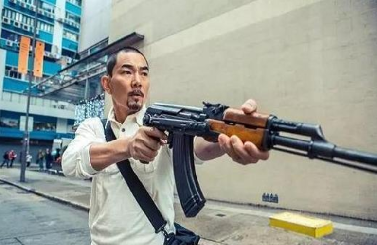 回顾《插翅难逃》豪哥变化太大,阿勋无戏可拍,1人已去世