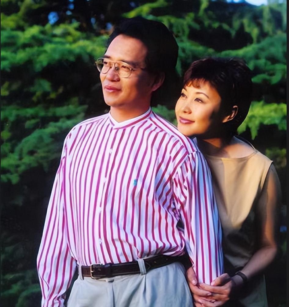 回顾央视8对明星"冷门夫妻",看似八竿子打不着,实则是一家人