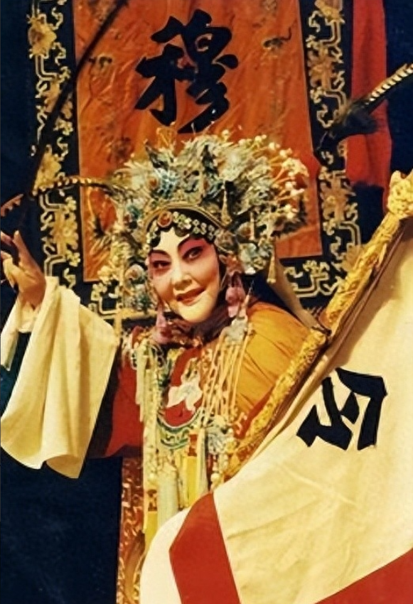 揭开杨家将真相:杨继业并没有撞死李陵碑,穆桂英并非杨文广母亲