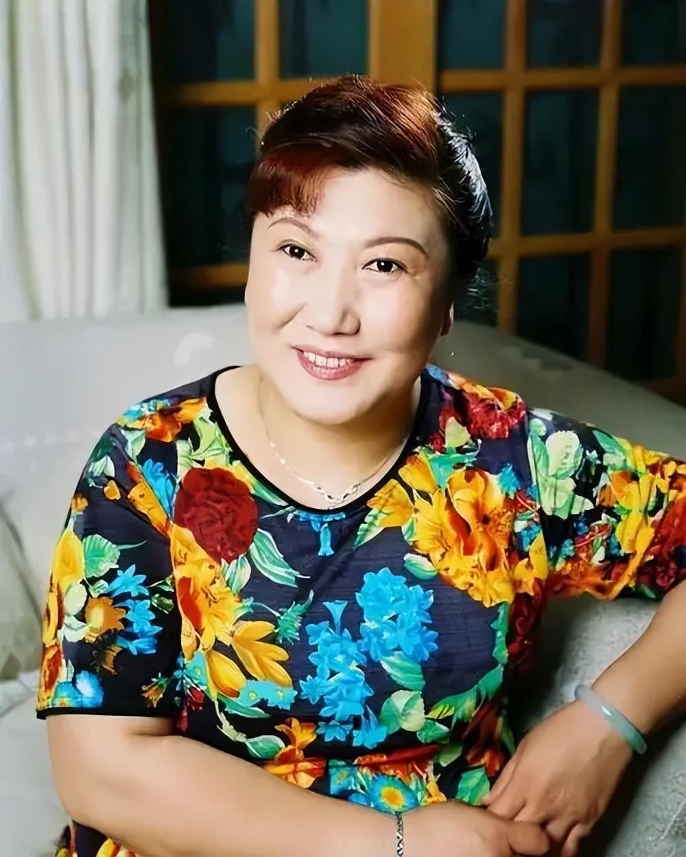 回顾:高秀敏去世后,何庆魁回老婆身边,女儿的坚持让人泪目