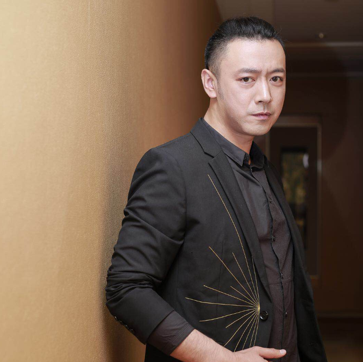 回顾再看《潜伏》,路人逆袭成大明星,盛乡出狱变化太大