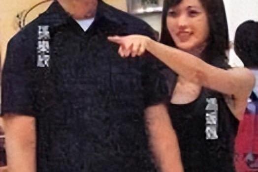 孙乐欣是台湾知名节目制作人,与冯媛甄结缘于《康熙来了》.