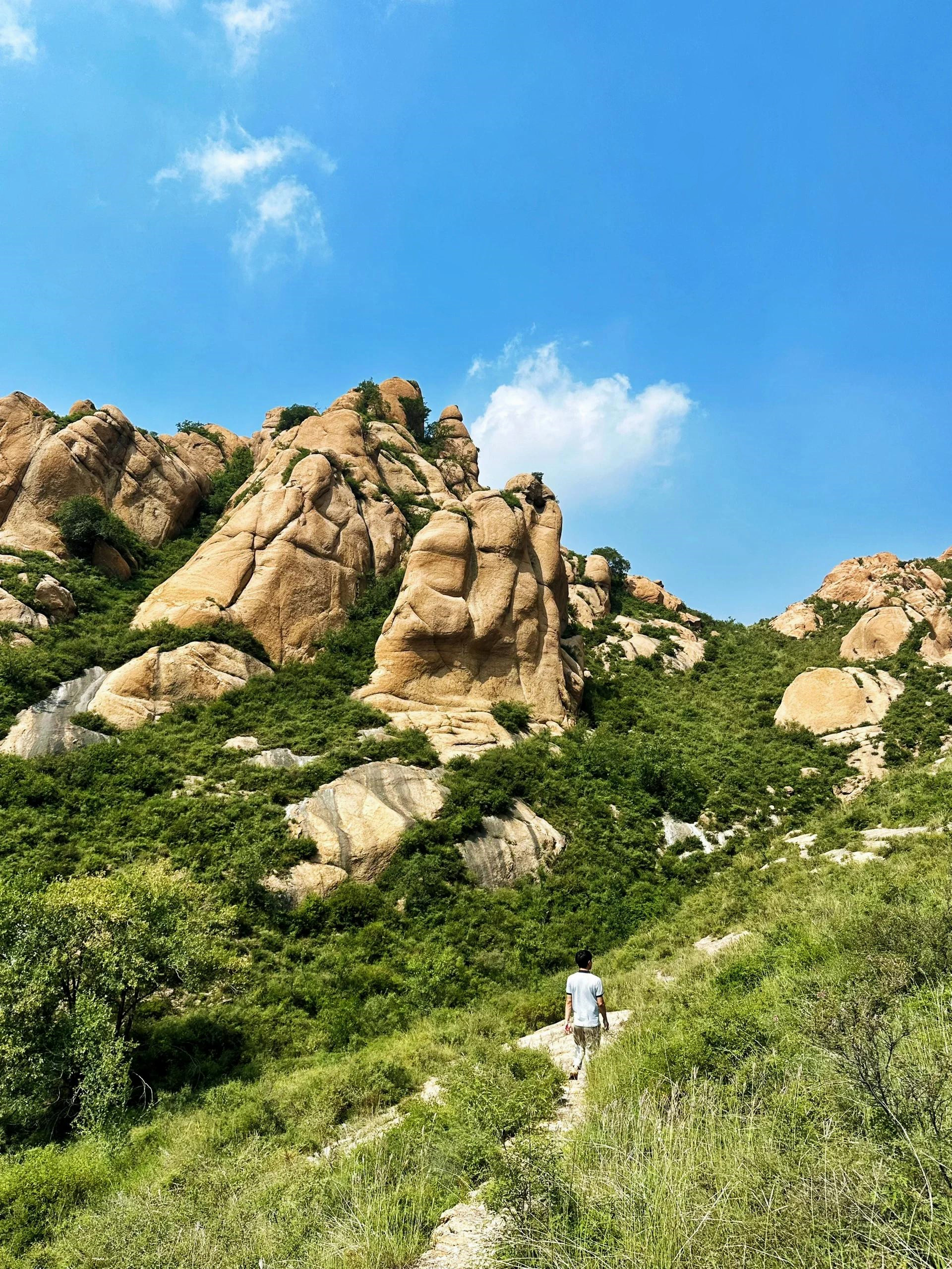 原平旅游必去景点推荐  我起初是在抖音上看到了原平天涯山十八盆