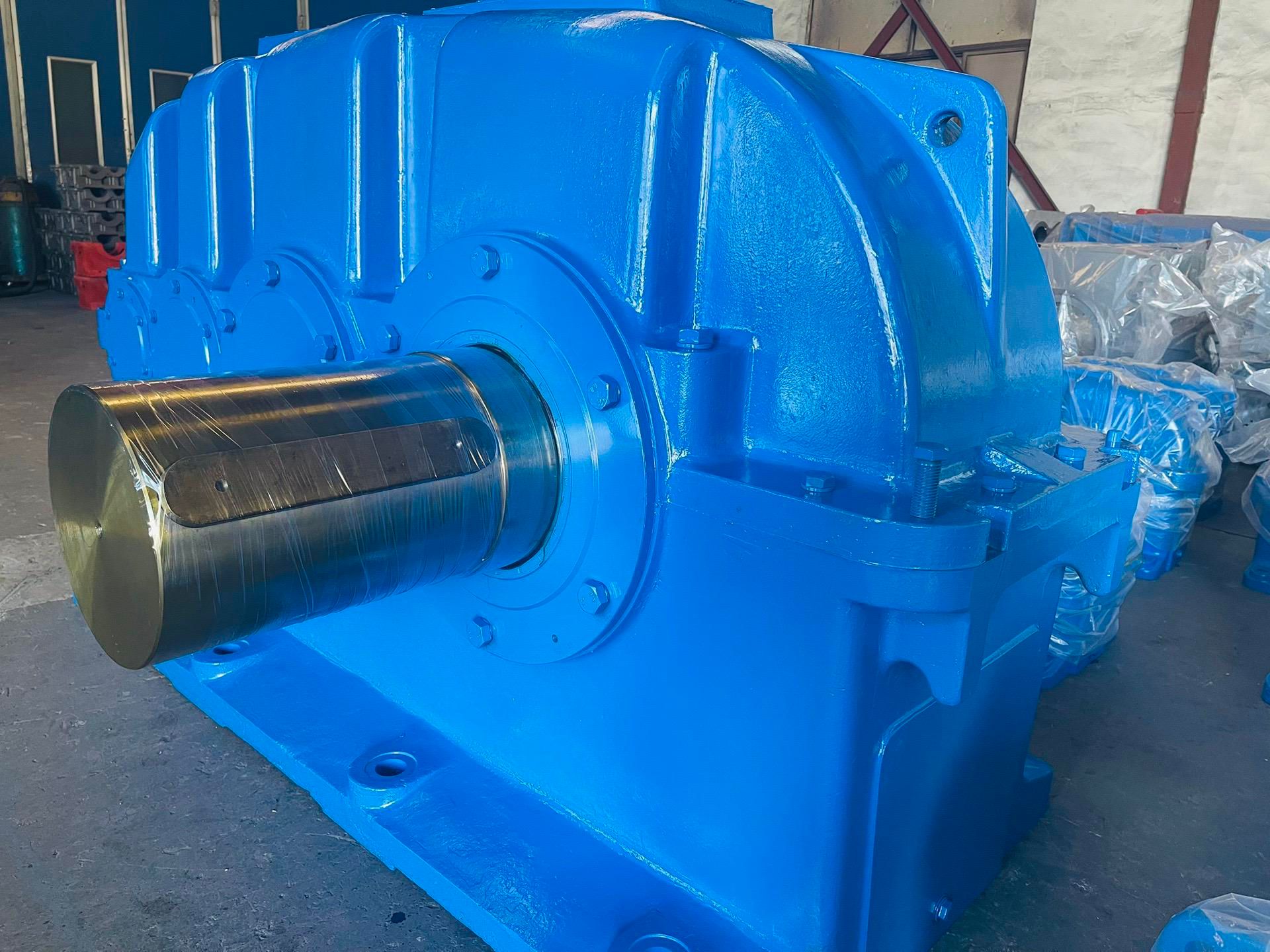 平行双出轴 硬齿面减速箱zdy355-5.6-1齿轮减速机