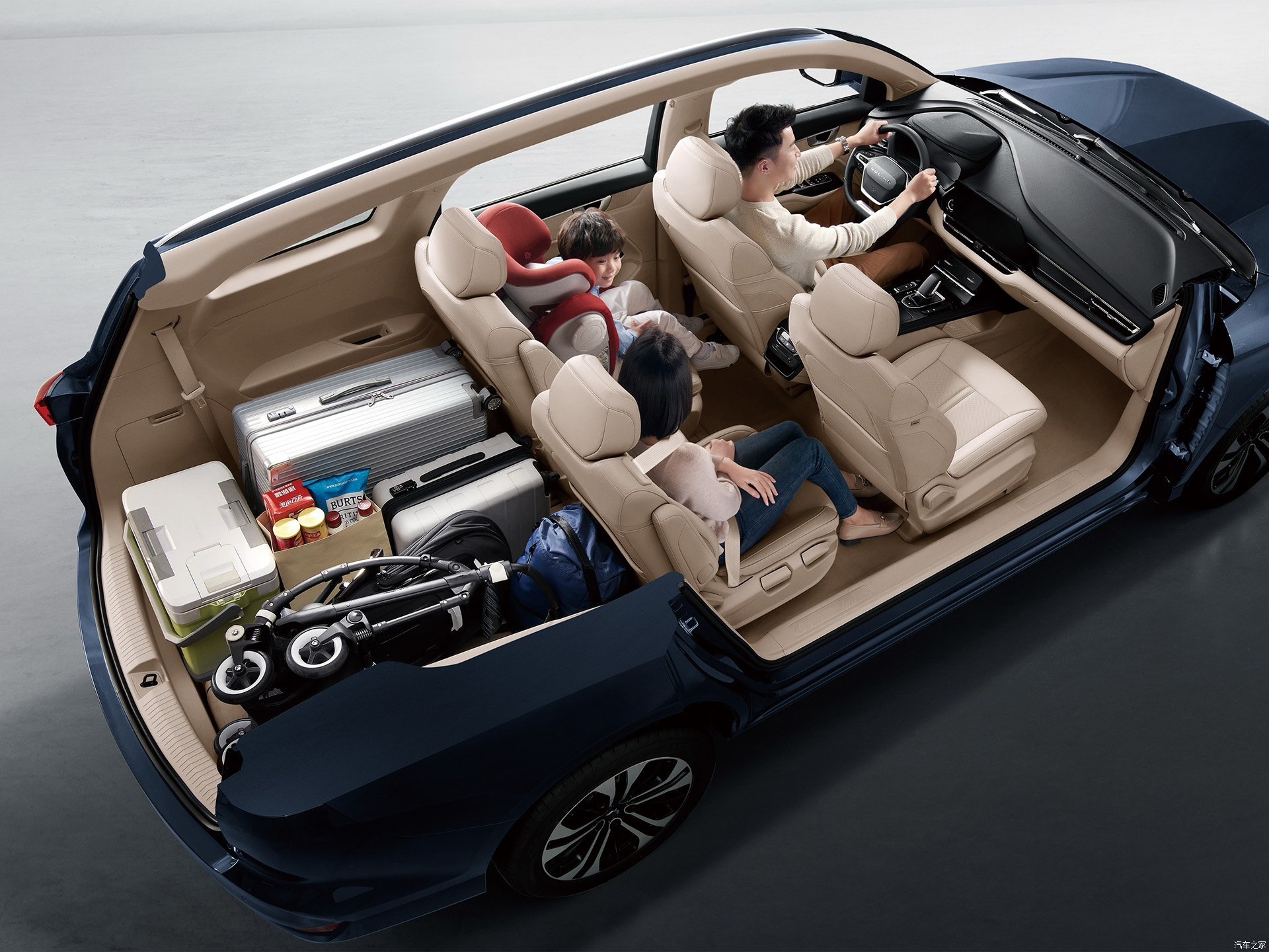 五菱凯捷豪华mpv登场,6座魔法座椅仅7.34万起!