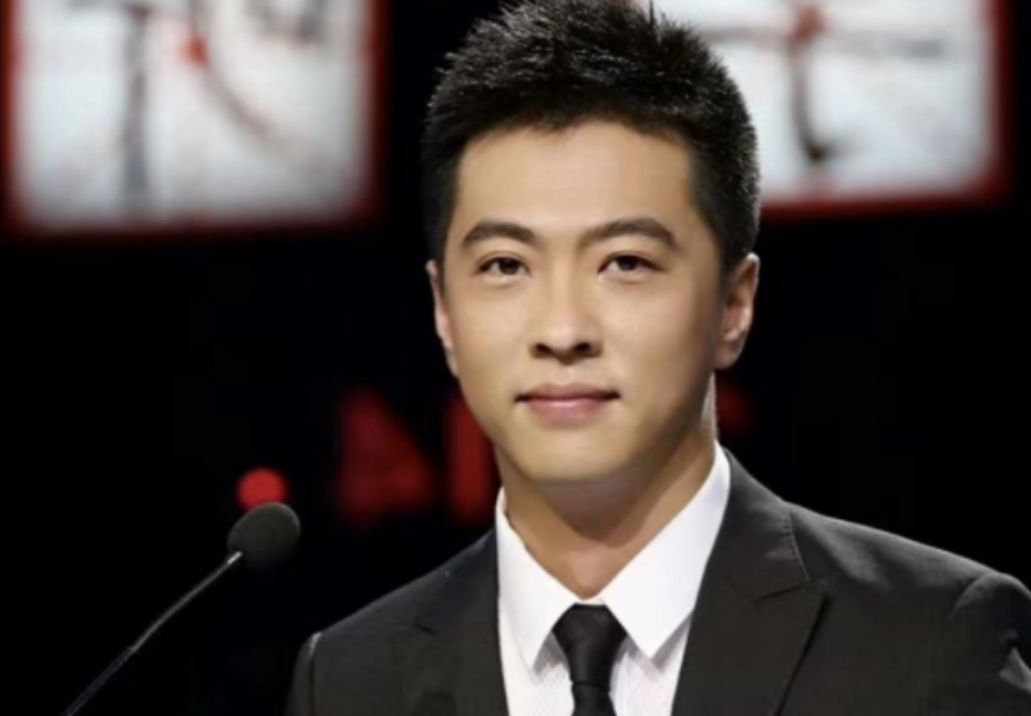 事业有成的同时,顾国宁的个人生活也十分幸福美满.