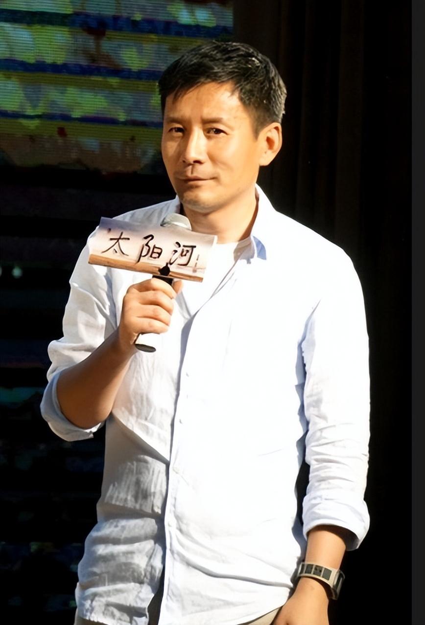 回顾田小洁:出道二十年无绯闻,对江珊一见钟情,待继女如亲生