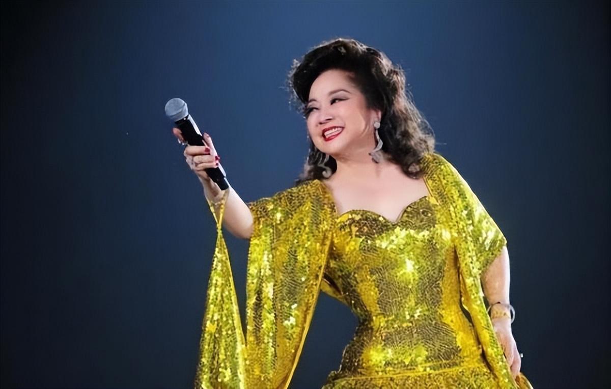 回顾74岁不婚不孕,徐小凤:错过就是错过,有这些歌陪我就足够了