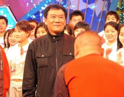 回顾:那个怨恨侯耀文14年,为家产与二伯对簿公堂的女孩还好吗