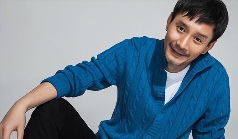 回顾田小洁:出道二十年无绯闻,对江珊一见钟情,待继女如亲生