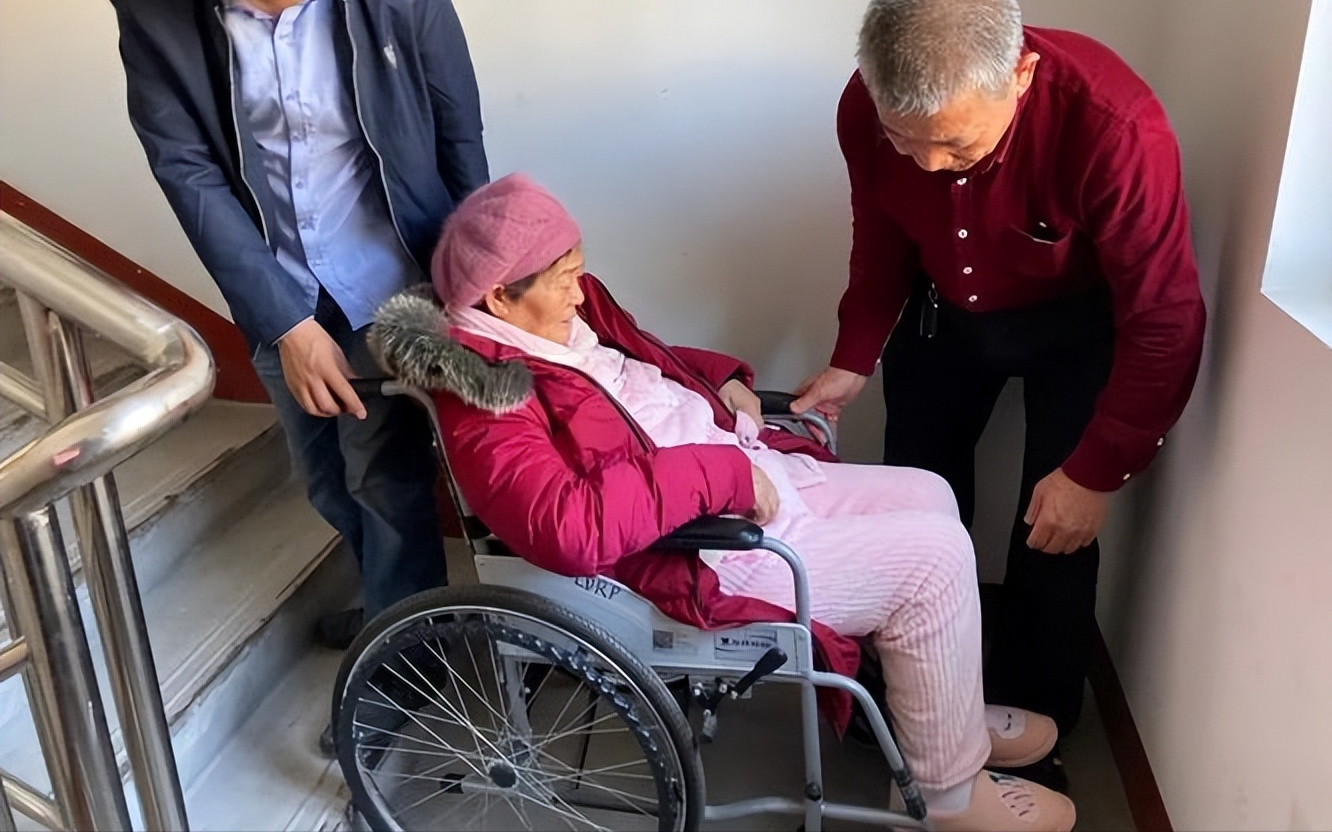 2019年,山东67岁大妈意外怀孕,扬言不会麻烦儿女,现在咋样了?