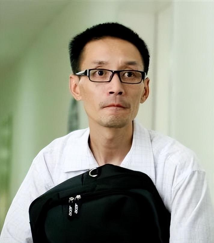 回顾田小洁:出道二十年无绯闻,对江珊一见钟情,待继女如亲生