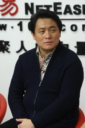 回顾岳丽娜:19岁早恋与穷小子私奔裸嫁,住6平米地下室连生三子