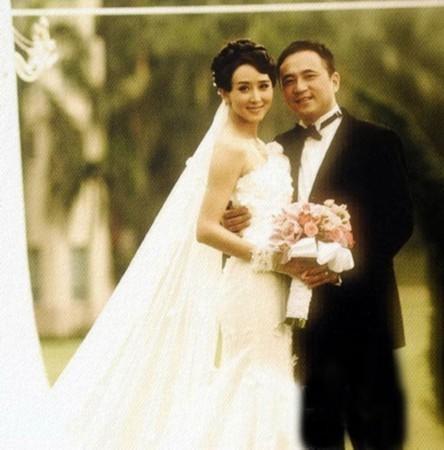 王艳结婚照图片