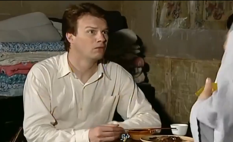 回顾《地下交通站》华丽配角:牛人数不过来,客串的成相声界大佬