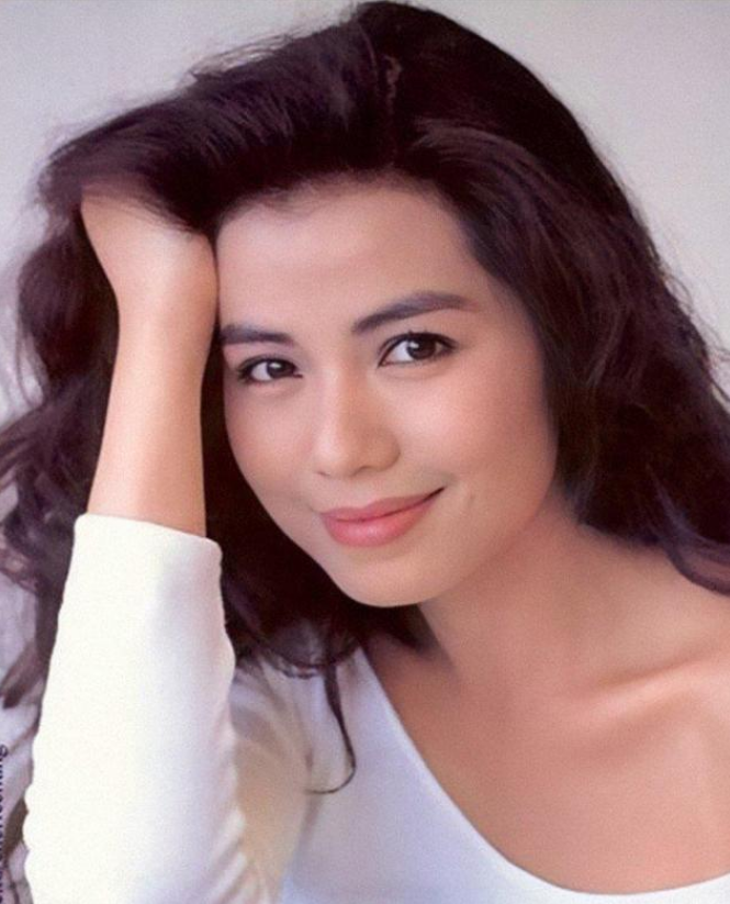 回顾初见"风情万种",再见"纯净似水"的5位女星,人不可貌相