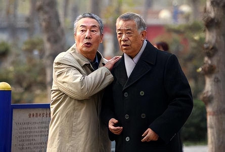 回顾杜雨露:79岁患癌离世,葬礼仅6人参加,妻子的选择让人感动