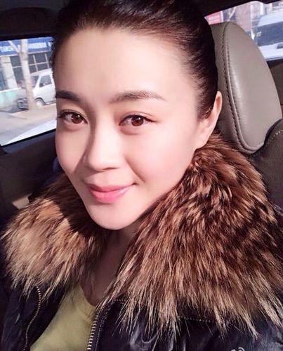 回顾关婷娜:被称为赵本山御用媳妇,没有他的照顾就没有我的今天