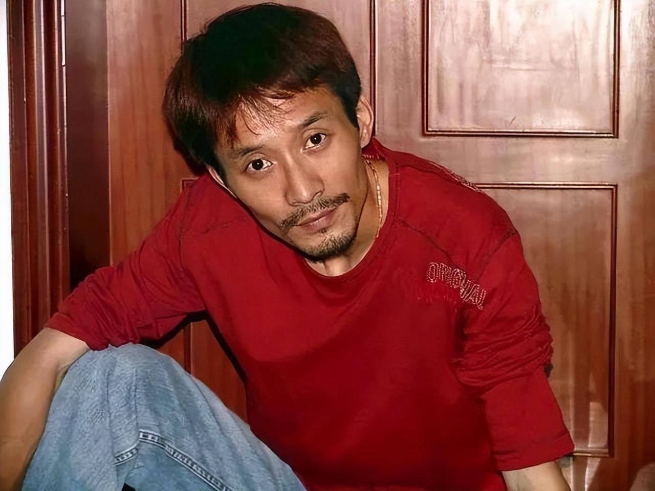 回顾田小洁:出道二十年无绯闻,对江珊一见钟情,待继女如亲生