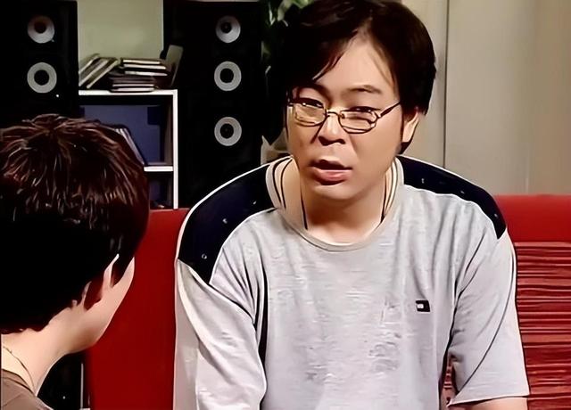 《家有儿女》爸爸被爆出轨,不当言论被扒,原来"刘星"早已说明