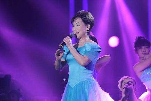 回顾李谷一:送别相伴的丈夫,女儿帮我走出阴影,光彩背后有眼泪