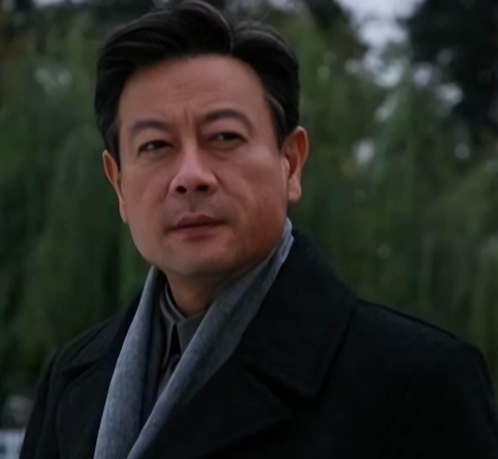 回顾巫刚:和赵英结婚15年无儿无女,却和不婚不育的陈瑾相守20年