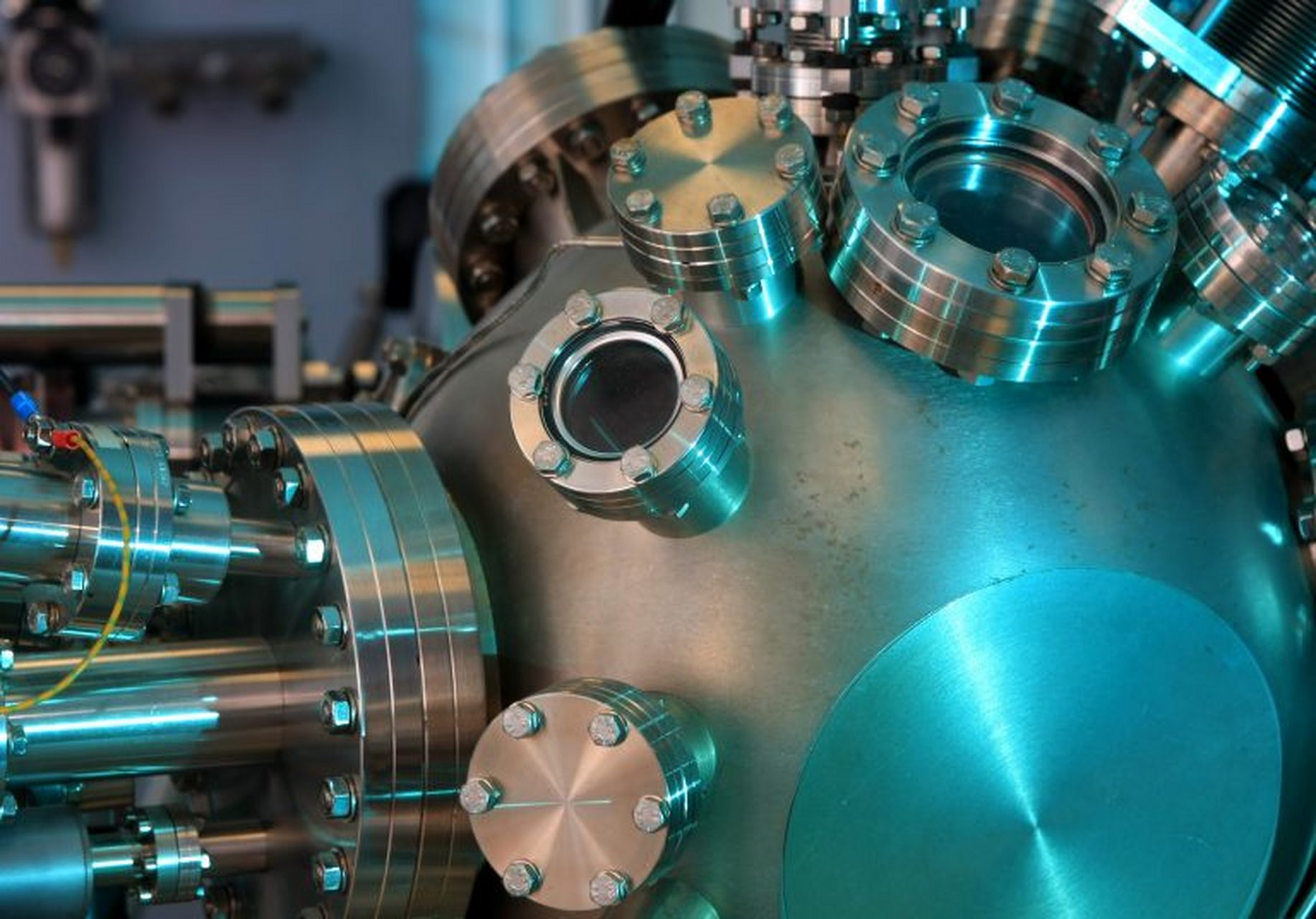 x射线自由电子激光器(xfel)在全球范围内得到发展,产生高质量高能辐射