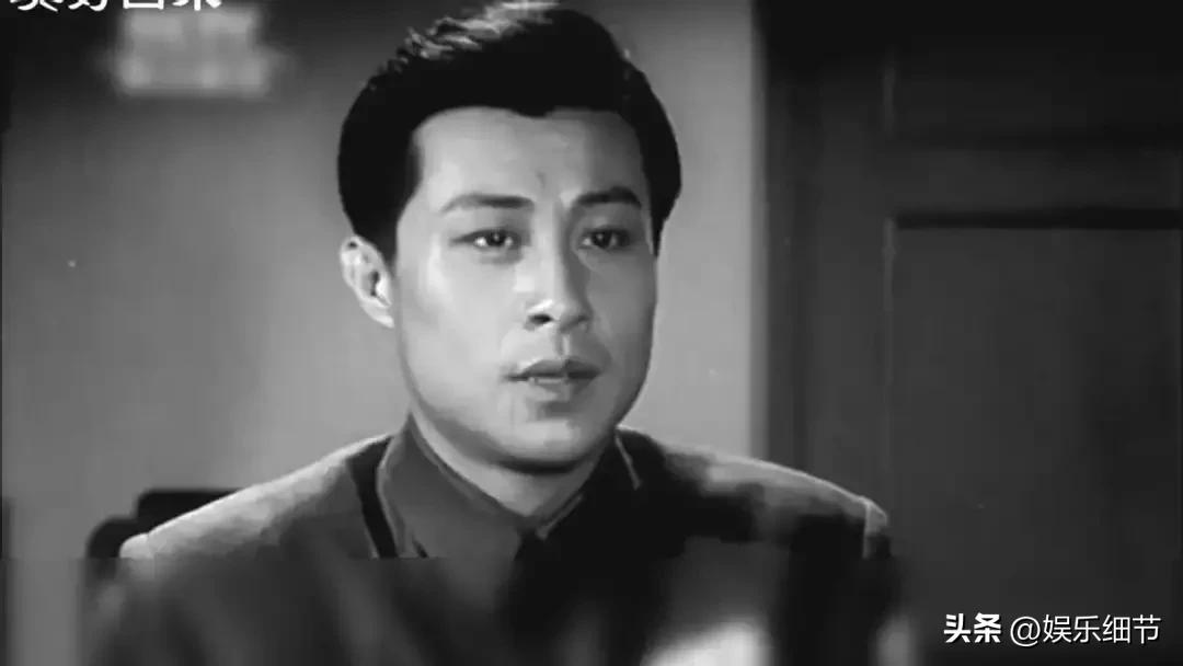 渐渐地,王心刚成了团里的骨干,得到了主演重要角色的机会.