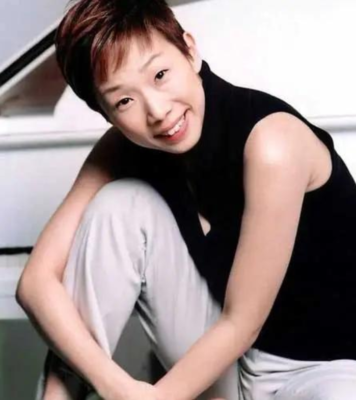 回顾:林忆莲多有魅力?李宗盛为她离婚,张国荣说她是最性感女人