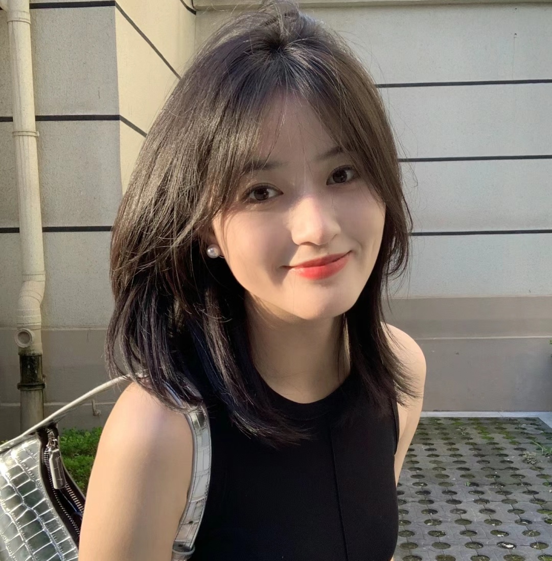 超美锁骨发,修颜减龄气质炸裂