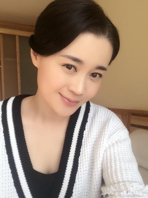 回顾关婷娜:被称为赵本山御用媳妇,没有他的照顾就没有我的今天