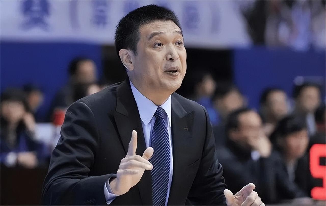 19年首钢队长吉喆肺癌离世,4年后妻子未再婚,恩师闵鹿蕾已退休