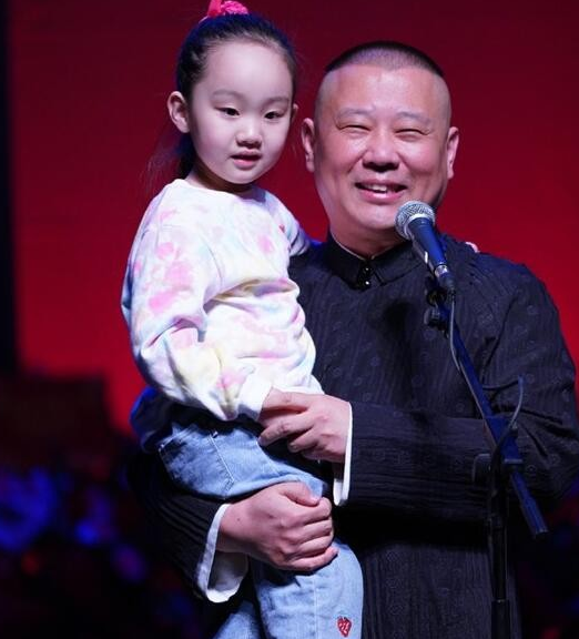 回顾:那个怨恨侯耀文14年,为家产与二伯对簿公堂的女孩还好吗