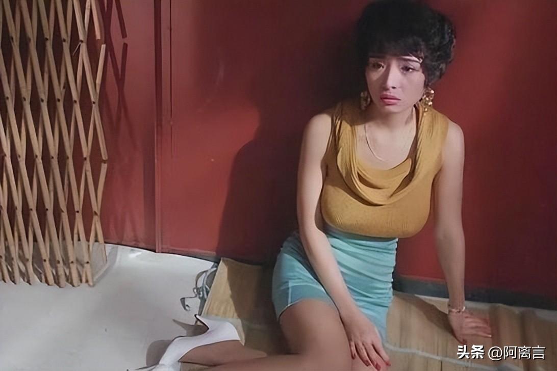 叶子楣的原名叫叶苏群,出生于1966年的香港,家境非常普通.